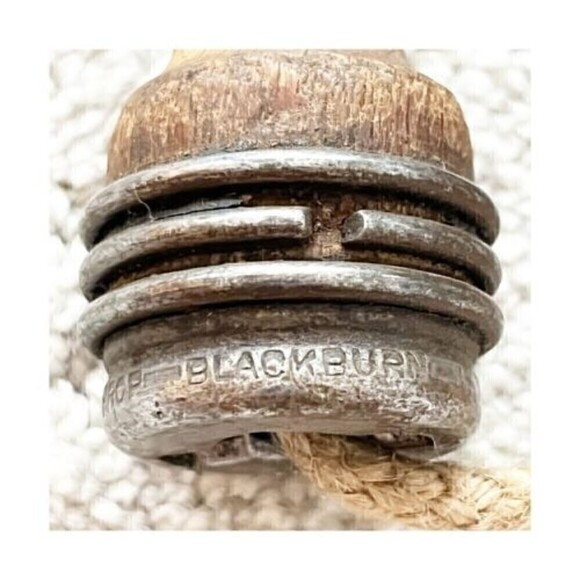 Vintage Wooden Skipping Jump Rope Northrup Blackburn Metal Caps Decor Retro Gym - Picture 7 of 9